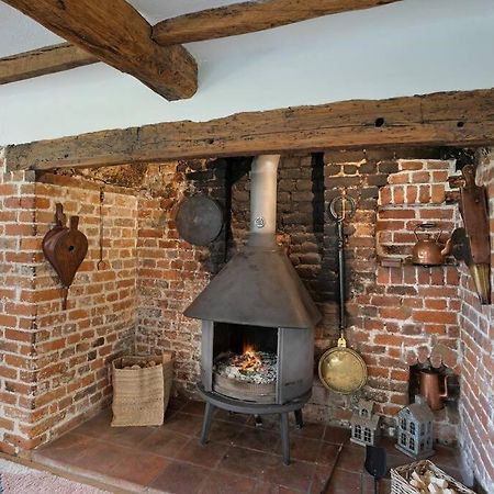 Doddington  Local Walks Pub Gardens Pet Friendly Landscaped Gardens And Free Private Parking 빌라 외부 사진