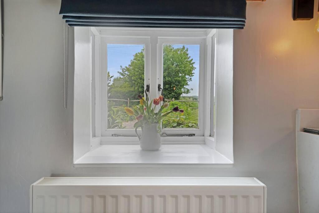 Doddington  Local Walks Pub Gardens Pet Friendly Landscaped Gardens And Free Private Parking 빌라 외부 사진