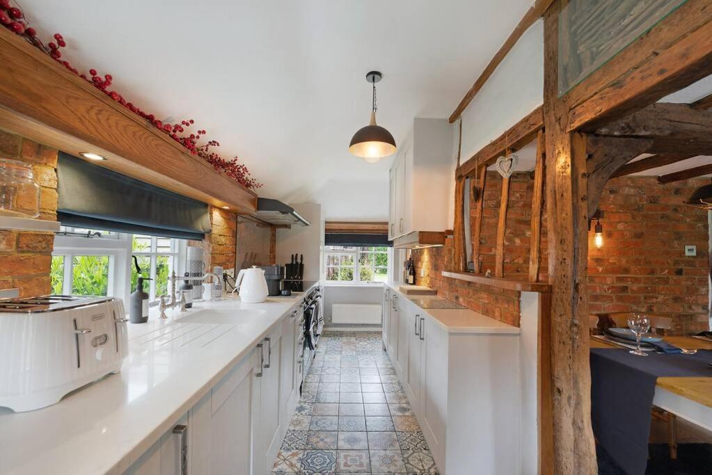 Doddington  Local Walks Pub Gardens Pet Friendly Landscaped Gardens And Free Private Parking 빌라 외부 사진
