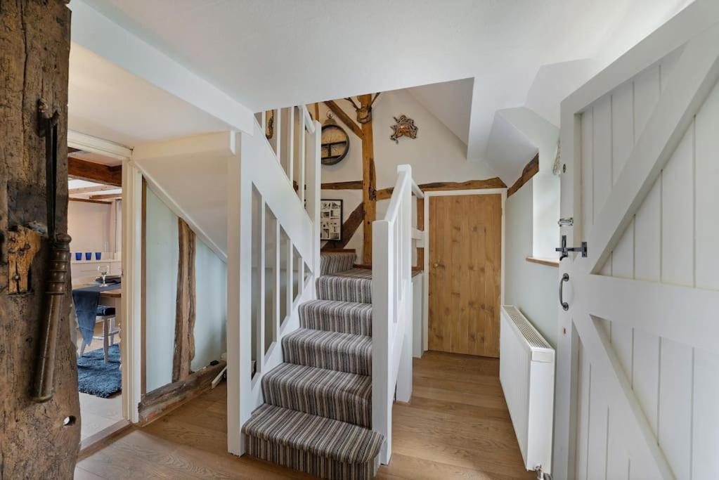 Doddington  Local Walks Pub Gardens Pet Friendly Landscaped Gardens And Free Private Parking 빌라 외부 사진